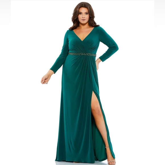 Mac Duggal 67899 Emerald Green Evening Gown with embellished belt, size 14W - Picture 1 of 9